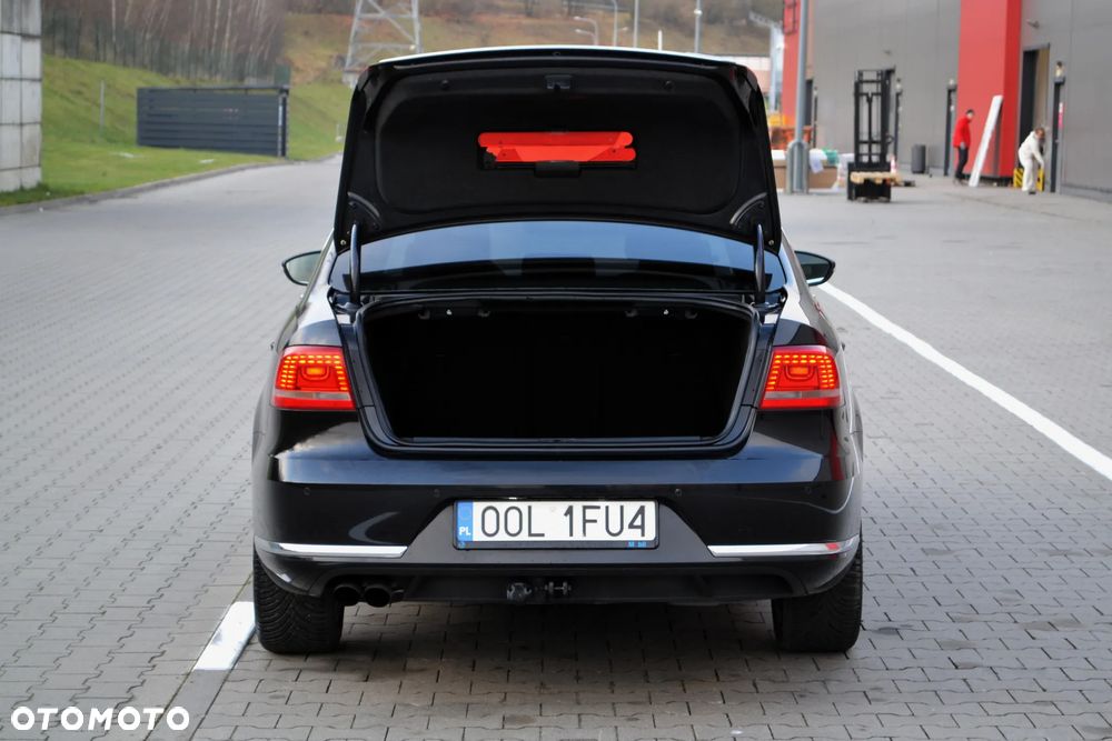 Volkswagen Passat 2.0 TDI DPF Highline DSG - 28