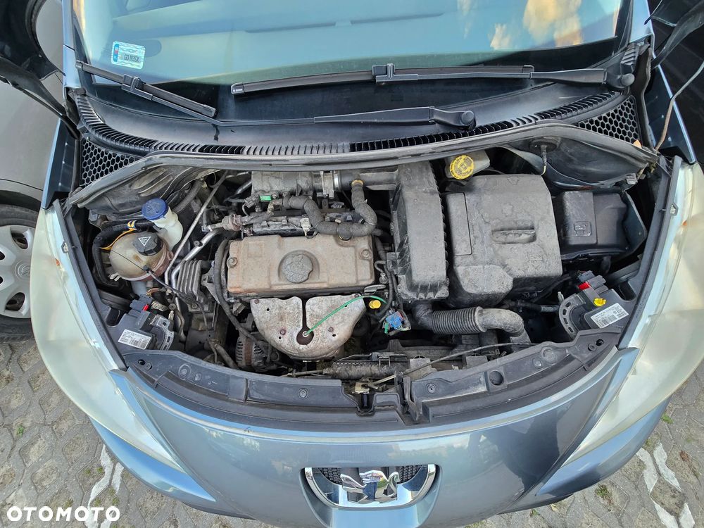 Peugeot 207 1.4 Trendy - 25