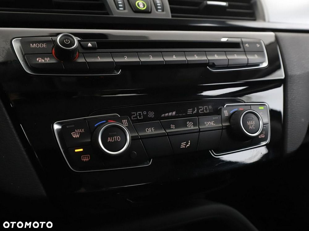 BMW X1 sDrive18d - 27
