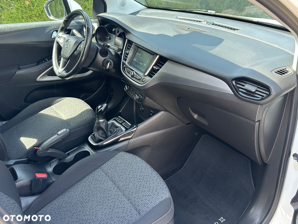 Opel Crossland X - 22