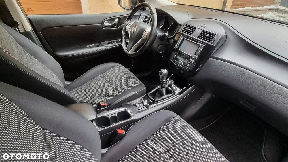 Nissan Pulsar - 12