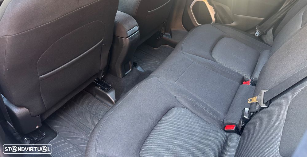 Jeep Renegade 1.4 MultiAir Limited - 12