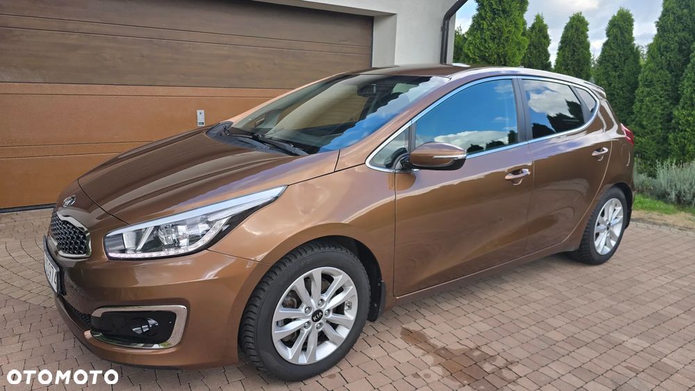 Kia Ceed - 4