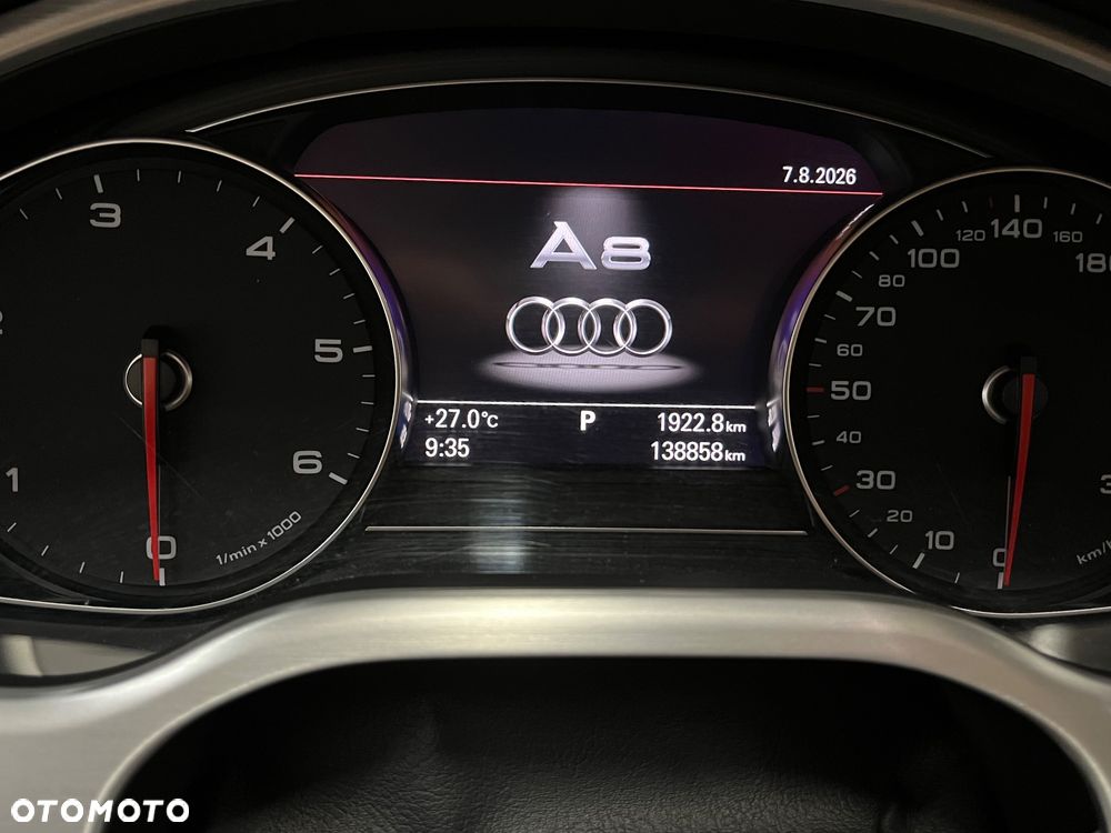 Audi A8 4.2 TDI Quattro - 12