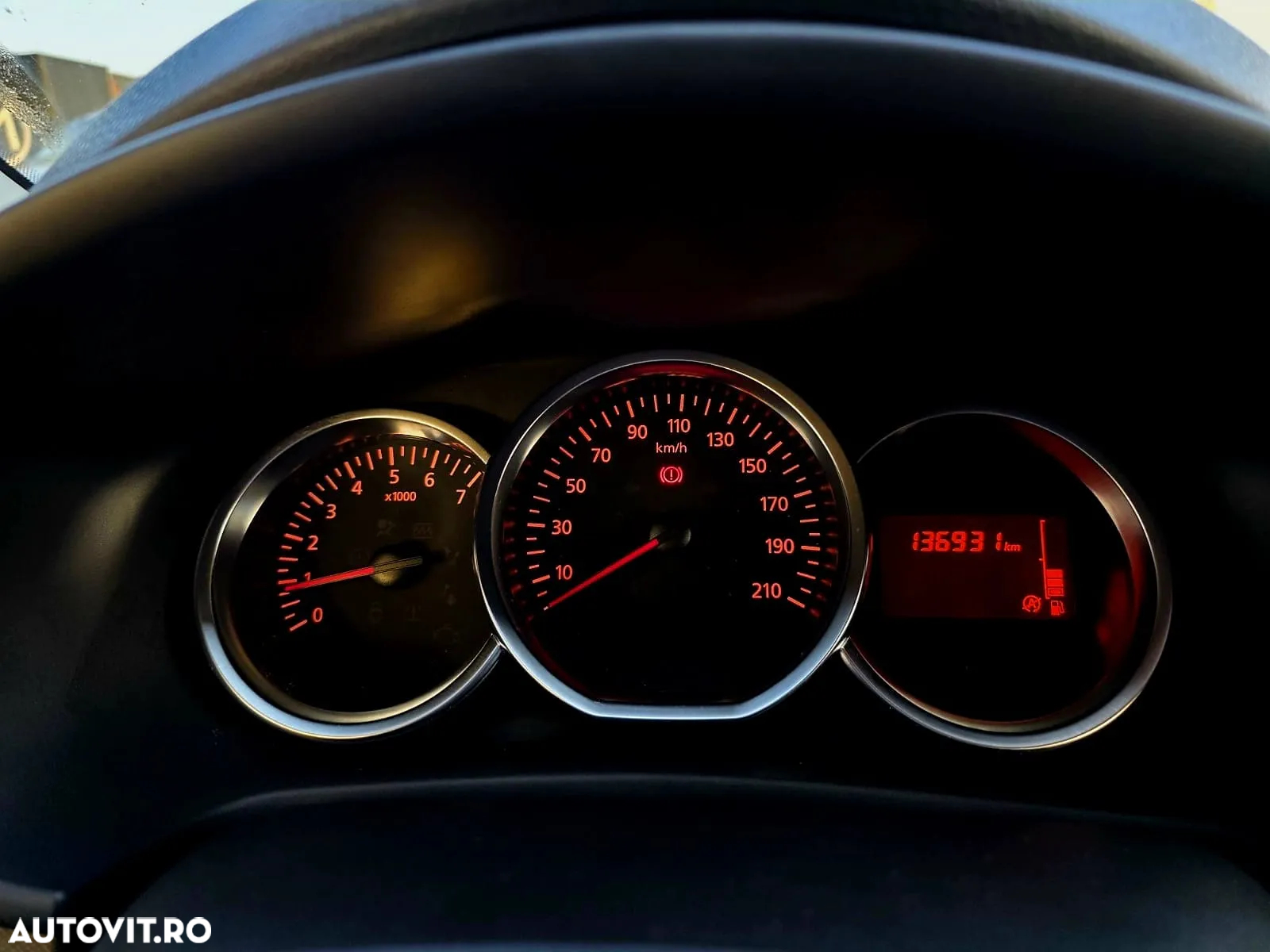 Dacia Logan ECO-G 100 Essential - 5