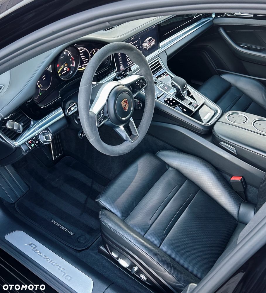 Porsche Panamera 4 E-Hybrid 10 Years Edition - 15