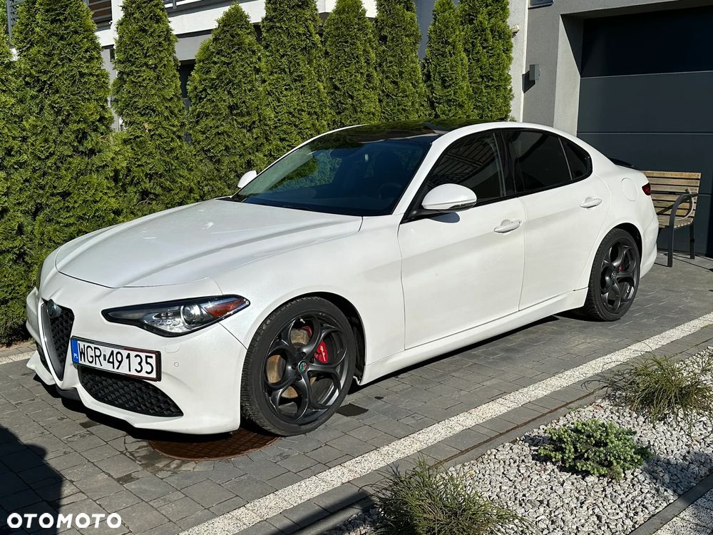 Alfa Romeo Giulia 2.0 Turbo 16V AT8 Veloce Ti - 2