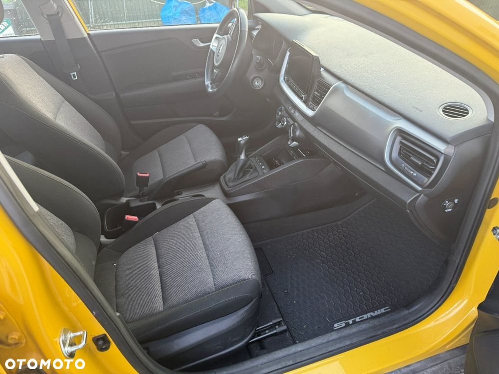 Kia Stonic 1.0 T-GDI MHEV M - 14
