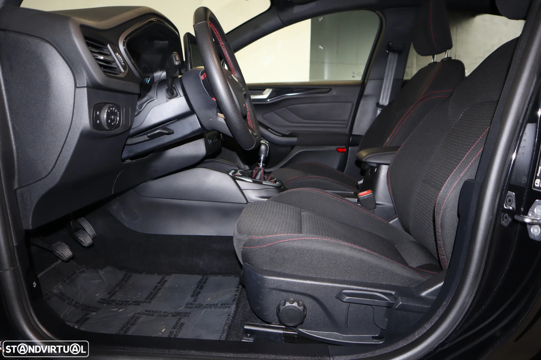 Ford Focus 1.0 EcoBoost ST-Line - 16