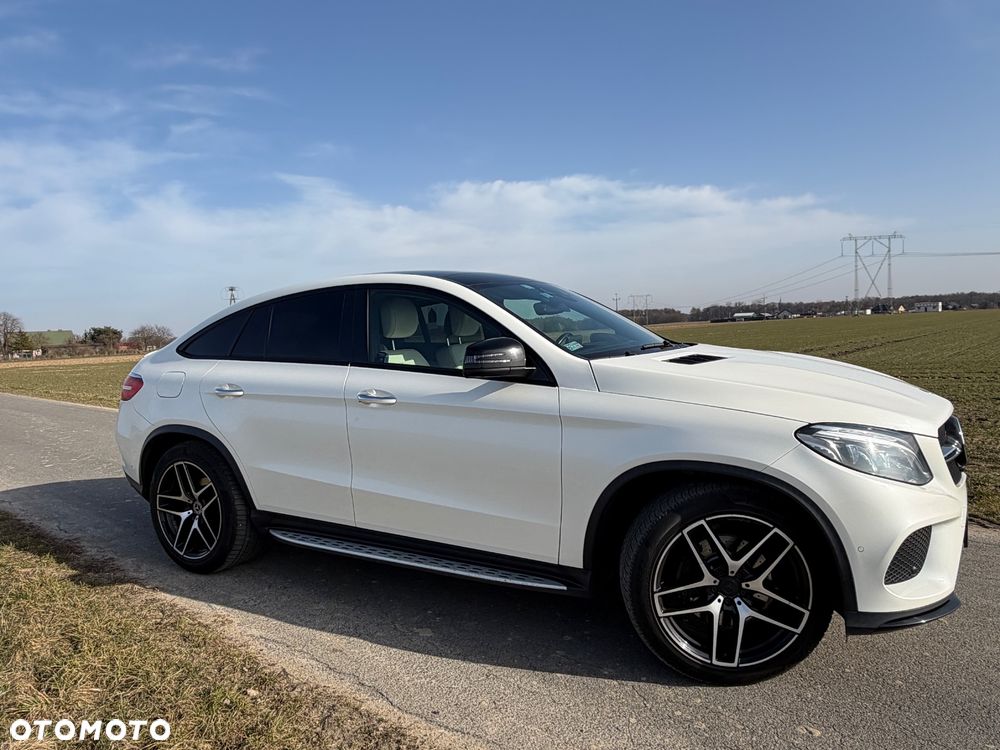 Mercedes-Benz GLE - 19