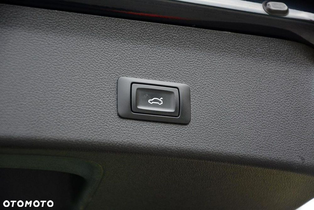 Audi A4 Allroad 2.0 TDI Quattro S tronic - 36
