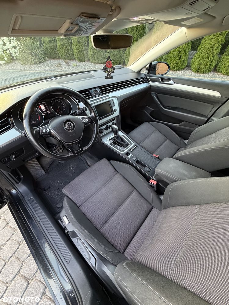 Volkswagen Passat - 7
