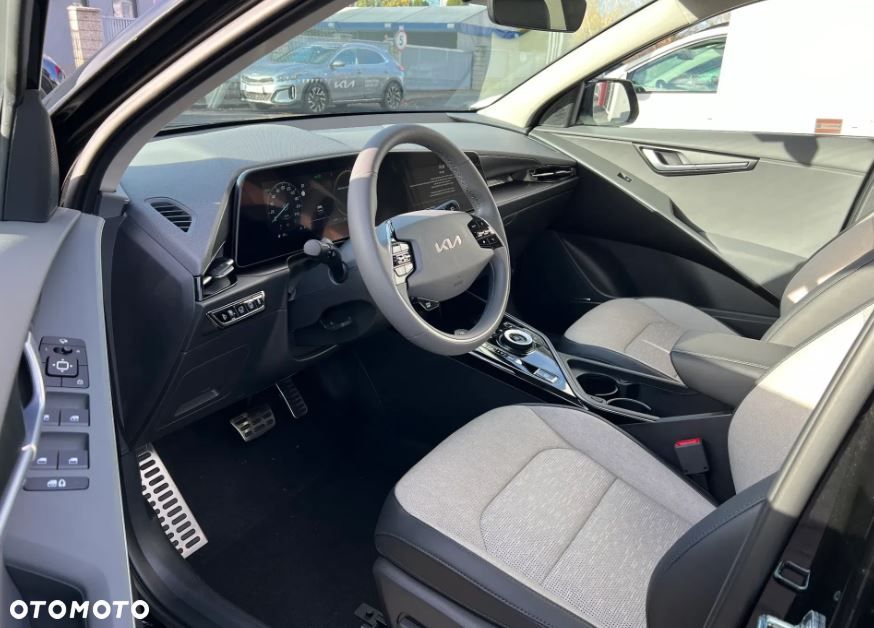 Kia Niro 1.6 GDI Hybrid Business Line - 13