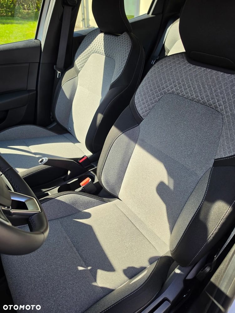 Renault Clio 1.0 TCe Evolution - 10