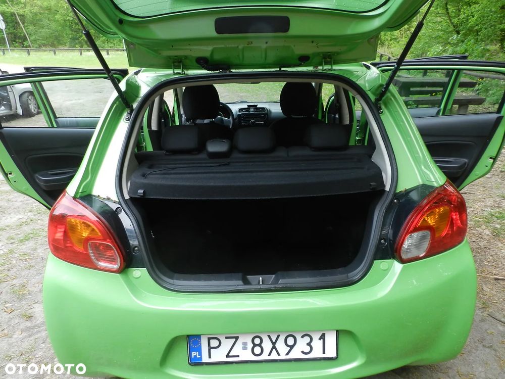 Mitsubishi Space Star - 11