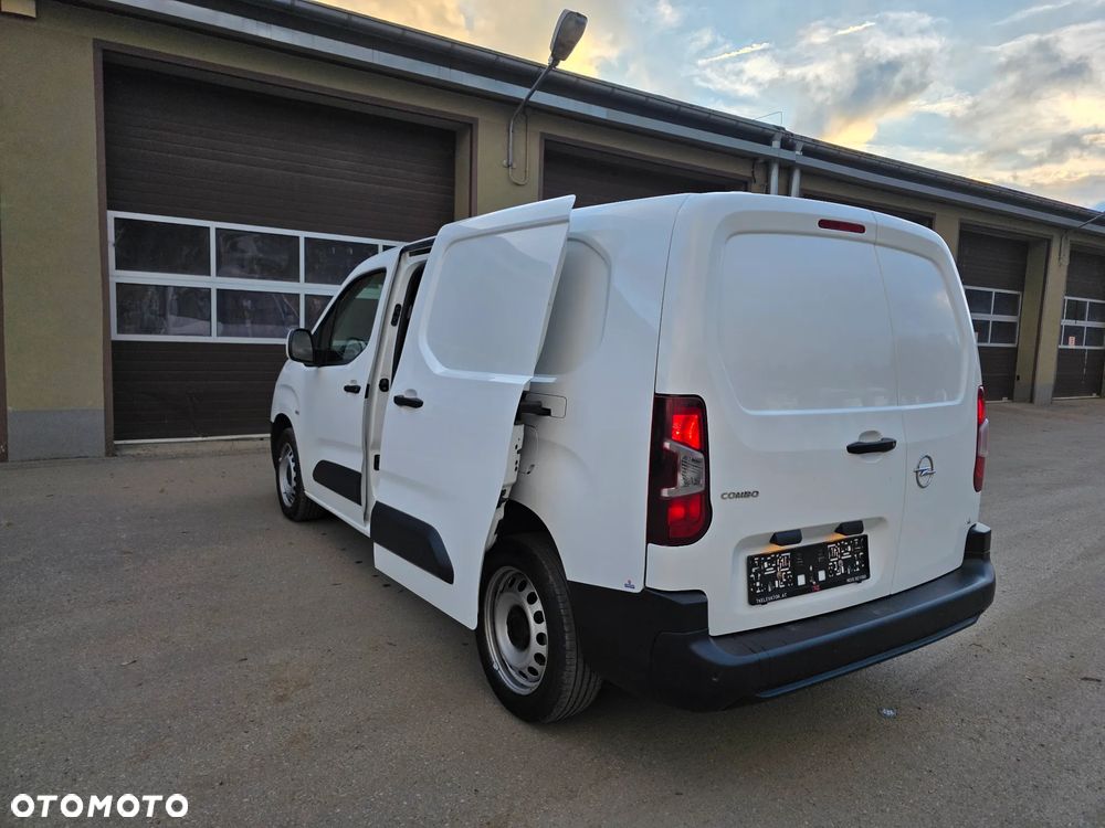 Opel Combo - 8