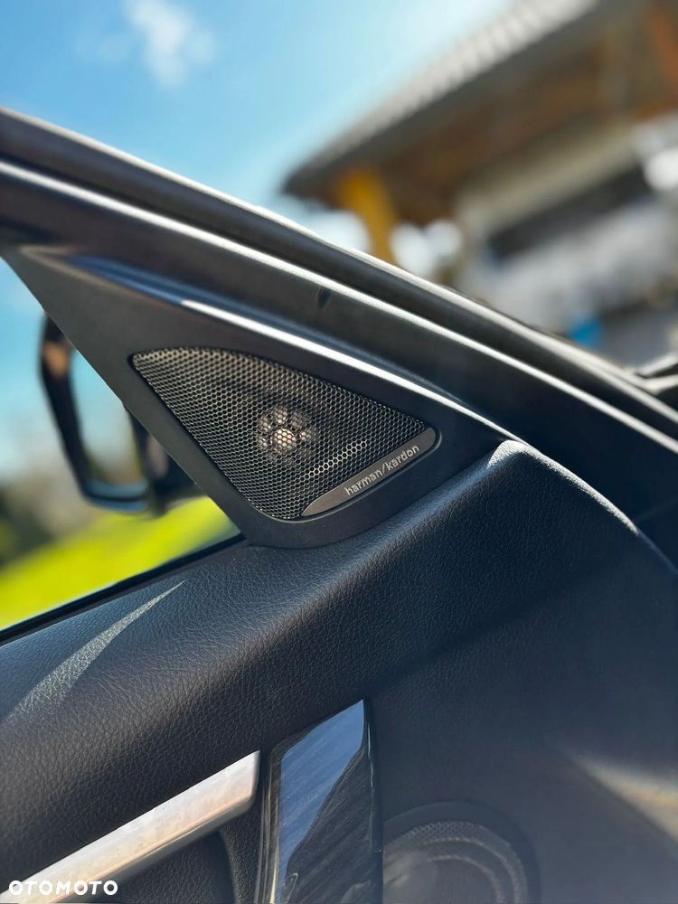 BMW Seria 3 340i xDrive Edition M Sport Shadow - 14