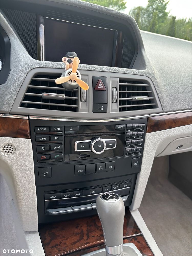 Mercedes-Benz Klasa E 350 CDI DPF BlueEFFICIENCY 7G-TRONIC Avantgarde - 14