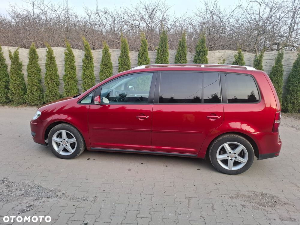 Volkswagen Touran 1.9 TDI DPF BlueMot Trendline - 2