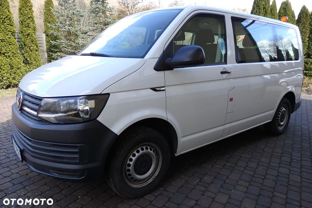 Volkswagen Transporter - 1