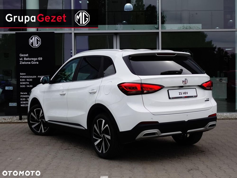MG ZS - 3