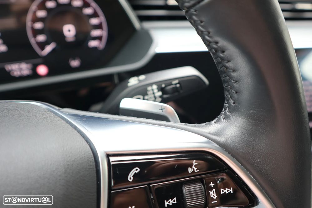 Audi e-tron Sportback 50 quattro Advanced - 37