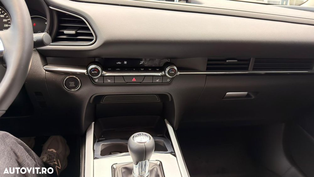 MAZDA CX-30 2025 — imagine 16