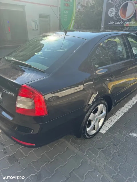 Skoda Octavia 1.8 TSI Drive DSG - 6