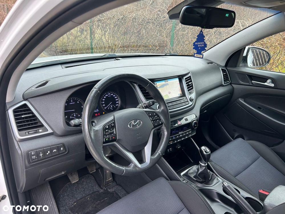Hyundai Tucson 1.7 CRDI BlueDrive Comfort 2WD - 21