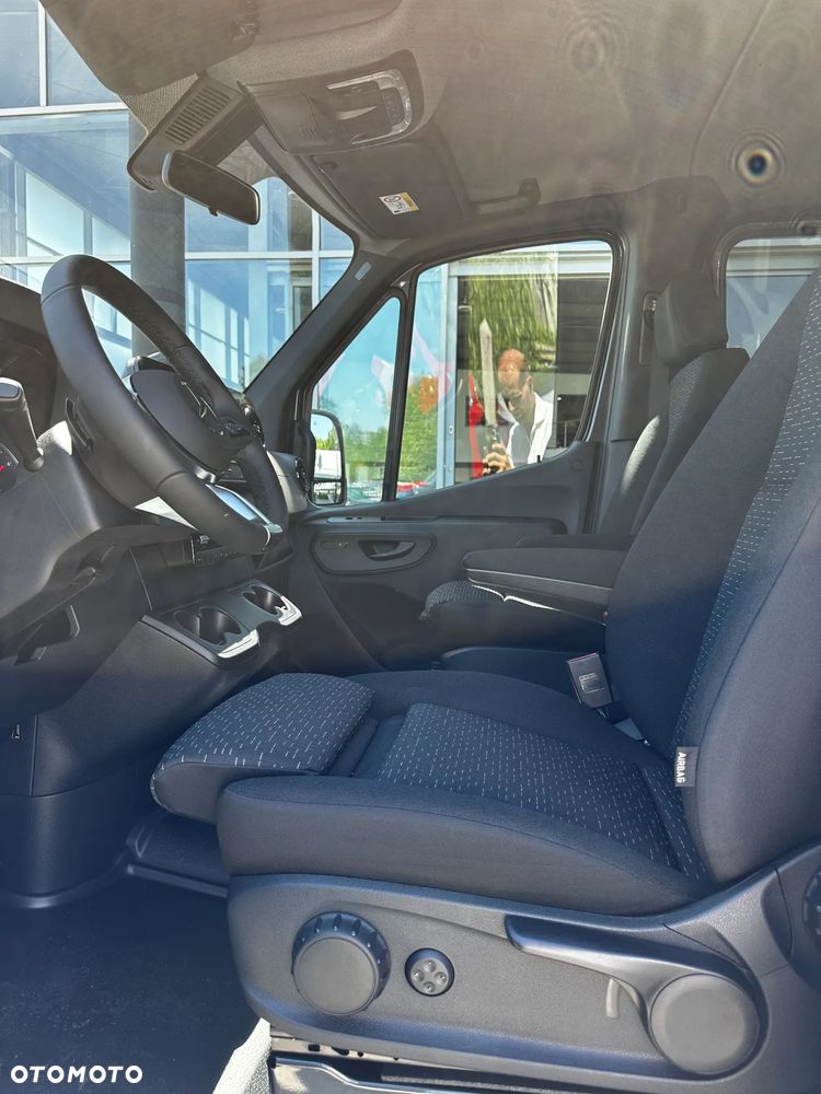 Mercedes-Benz MERCEDES-BENZ Sprinter Tourer 319CDI  L2H1-4x4 - 16