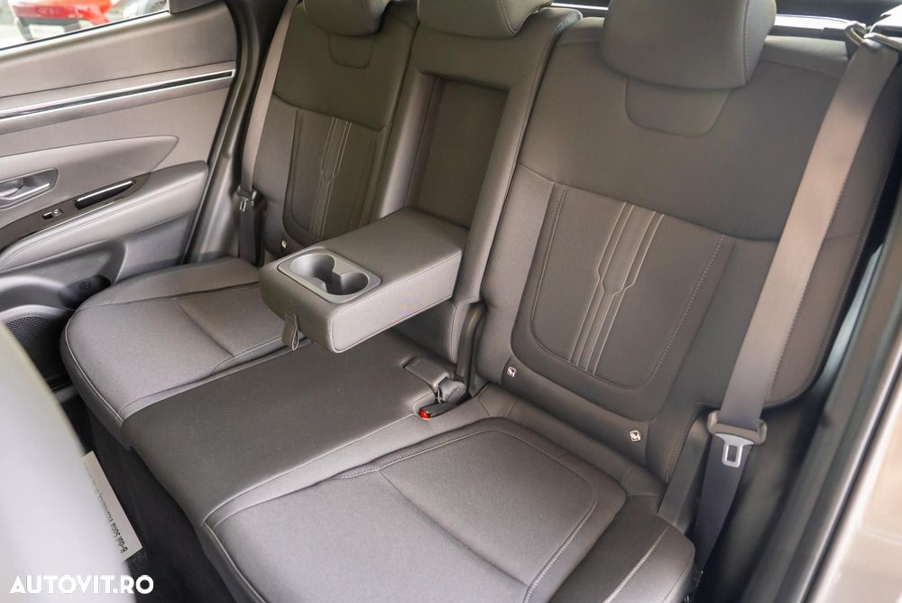 Hyundai Tucson 1.6 T-GDi HEV 2WD Advantage - 23