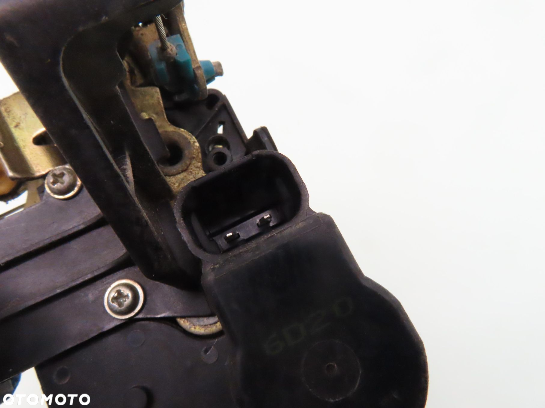 ZAMEK LEWY PRZEDNI CHEVROLET EPICA 4PIN+ 4PIN + 2PIN - 2