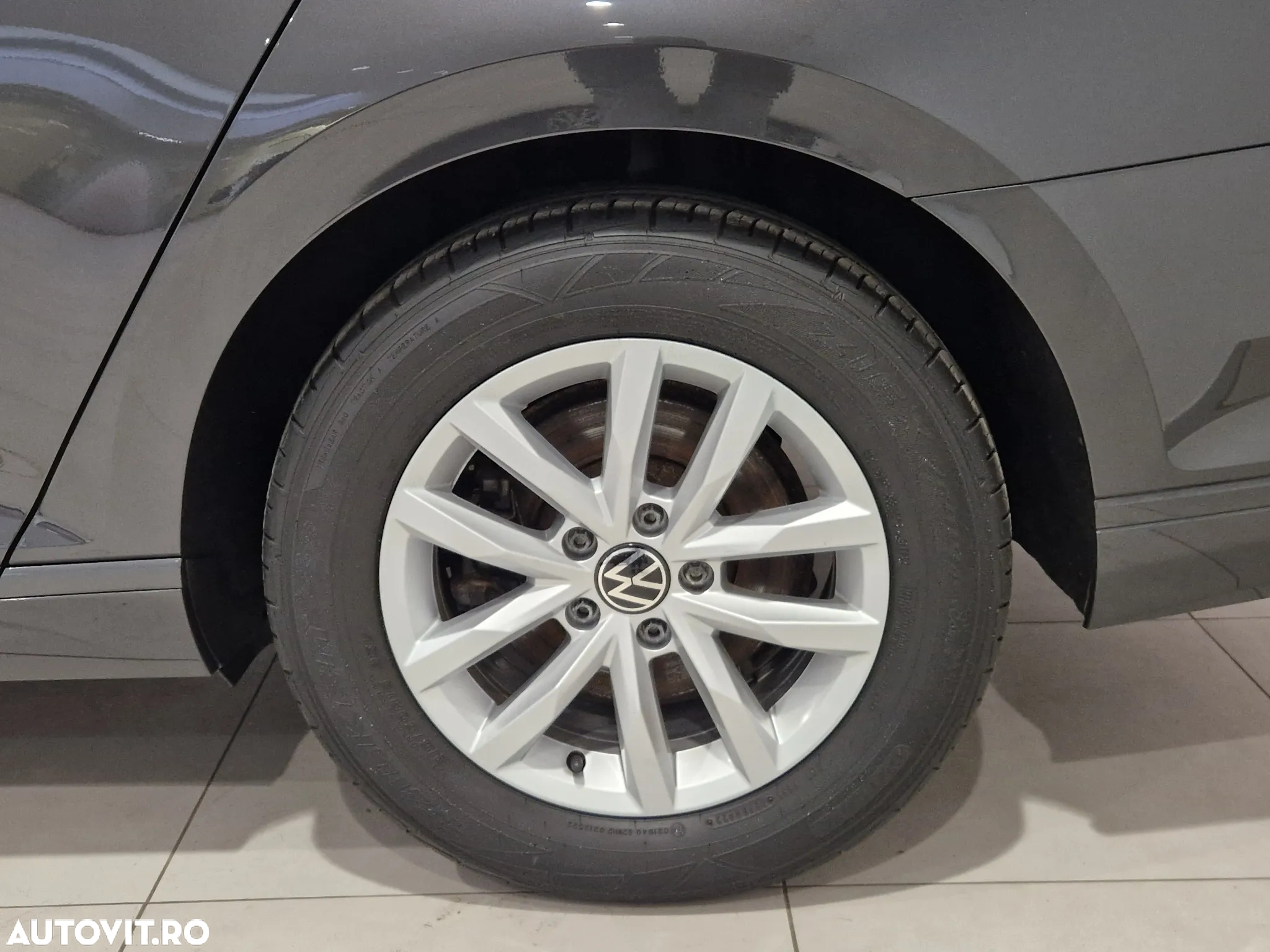 Volkswagen Passat 2.0 TDI SCR DSG Business - 10