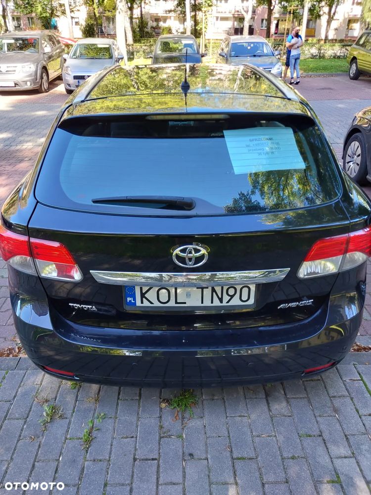 Toyota Avensis 1.8 Active - 4