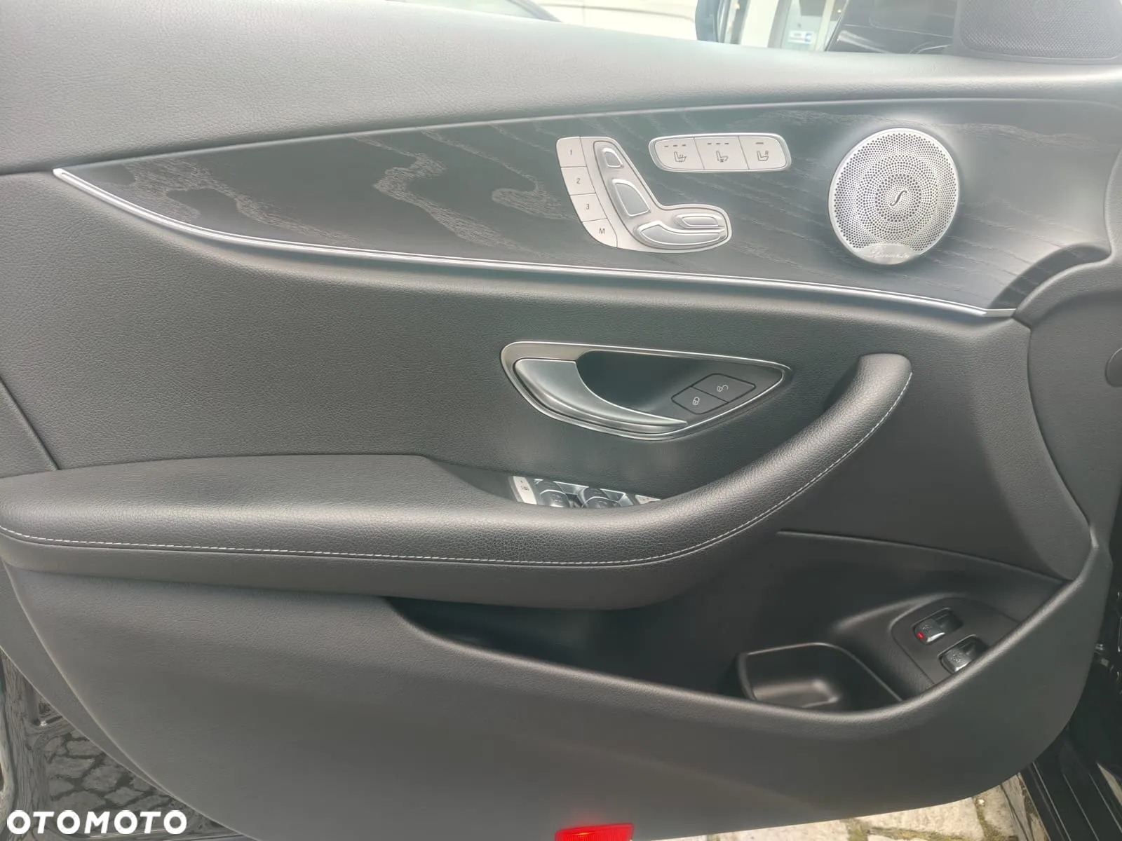 Mercedes-Benz Klasa E 400 d 4-Matic 9G-TRONIC - 16