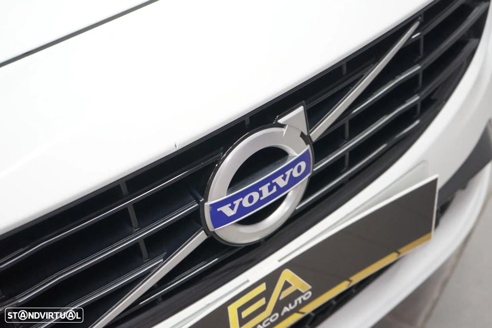 Volvo V60 2.4 D6 R-Design AWD Phev - 8