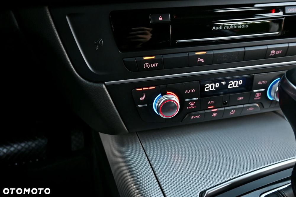 Audi A6 Avant 2.0 TDI Ultra S tronic - 35