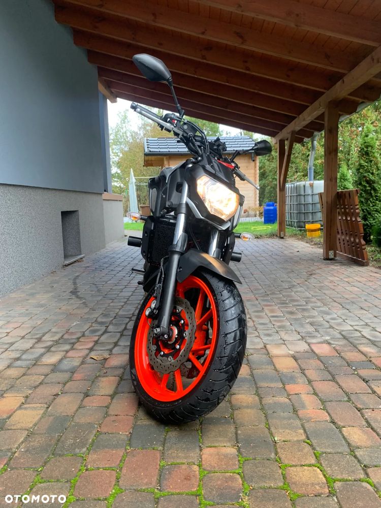 Yamaha MT - 5