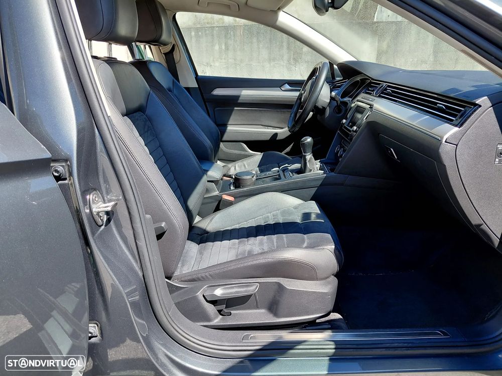 VW Passat Variant 2.0 TDI Highline - 10
