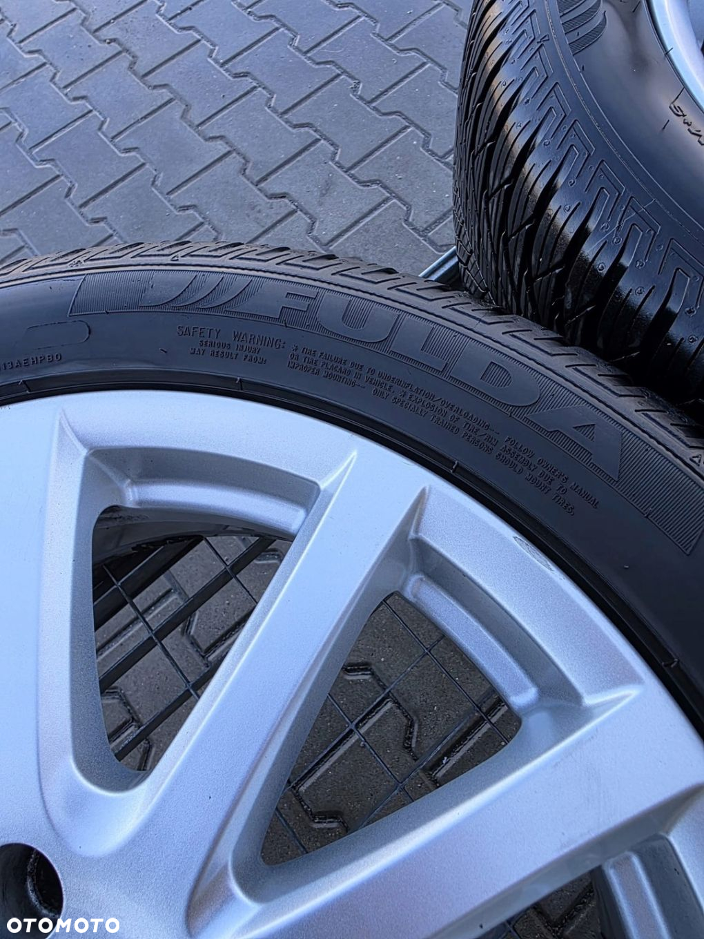 OPEL ASTRA J ZAFIRA C 5X115 FELGI ALUMINIOWE R17 OPONY 225/50 - 7
