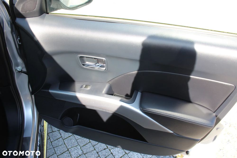 Peugeot 4007 - 22