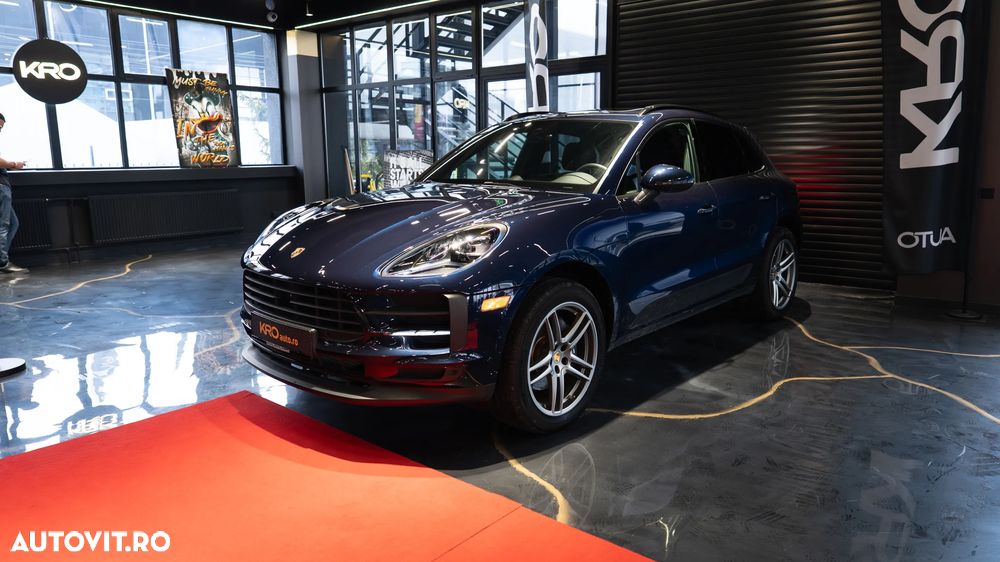 Porsche Macan - 1