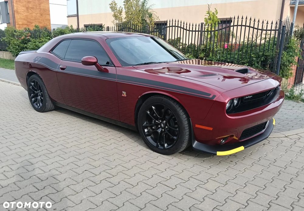 Dodge Challenger 6.4 Scat Pack - 6