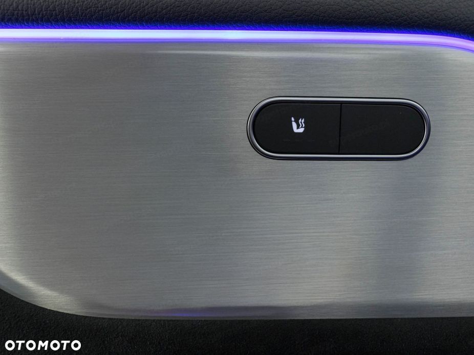 Mercedes-Benz GLA 200 AMG Line - 14