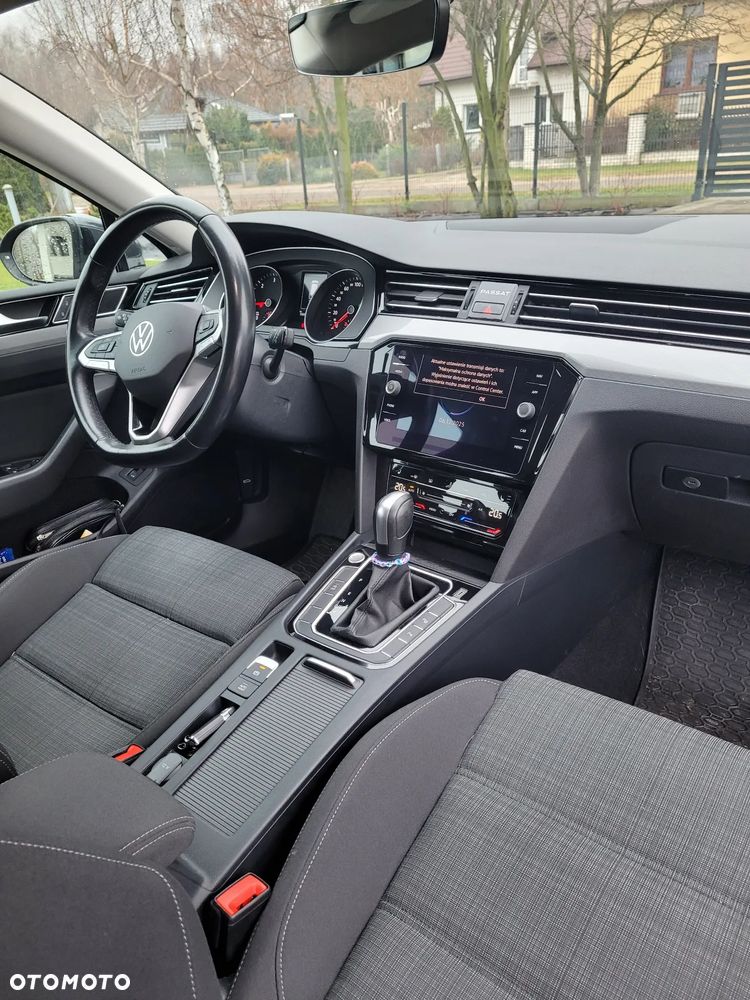 Volkswagen Passat 2.0 TDI Business DSG - 6
