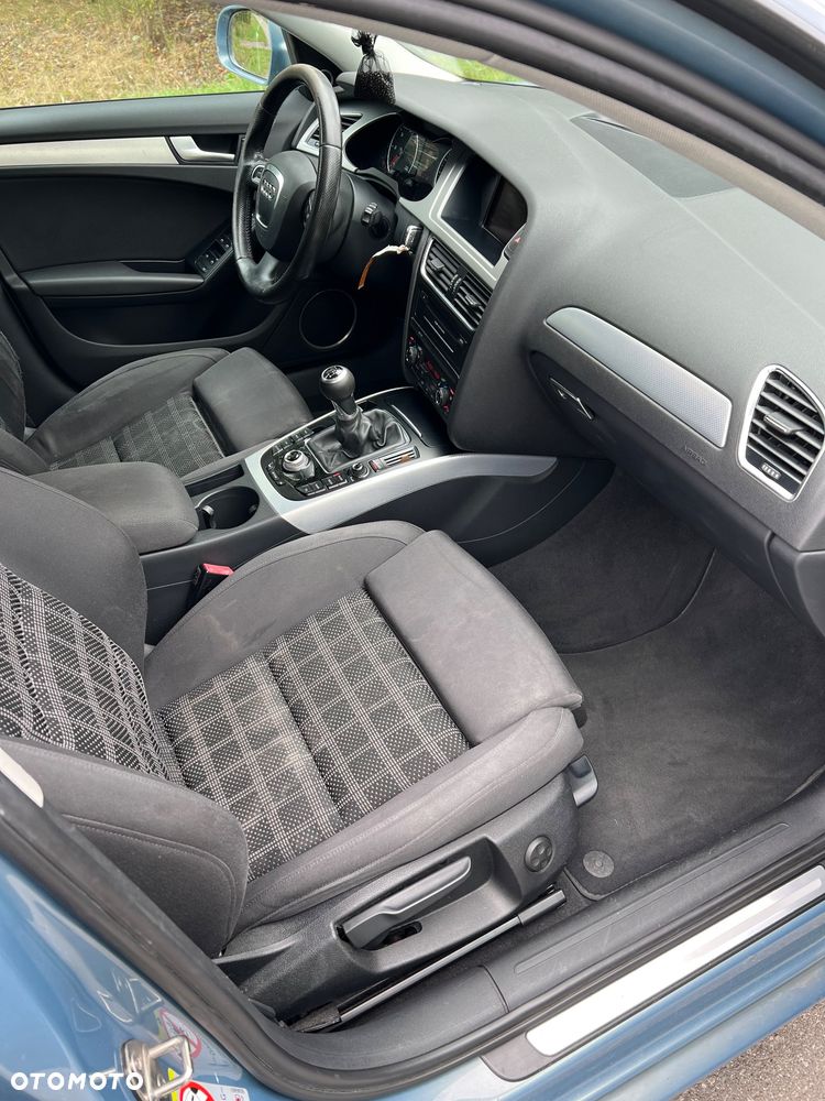 Audi A4 Avant - 14