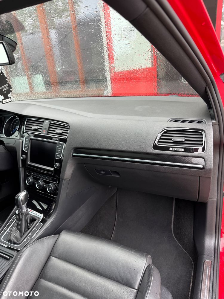 Volkswagen Golf R 2.0 TSI OPF 4Motion DSG - 22