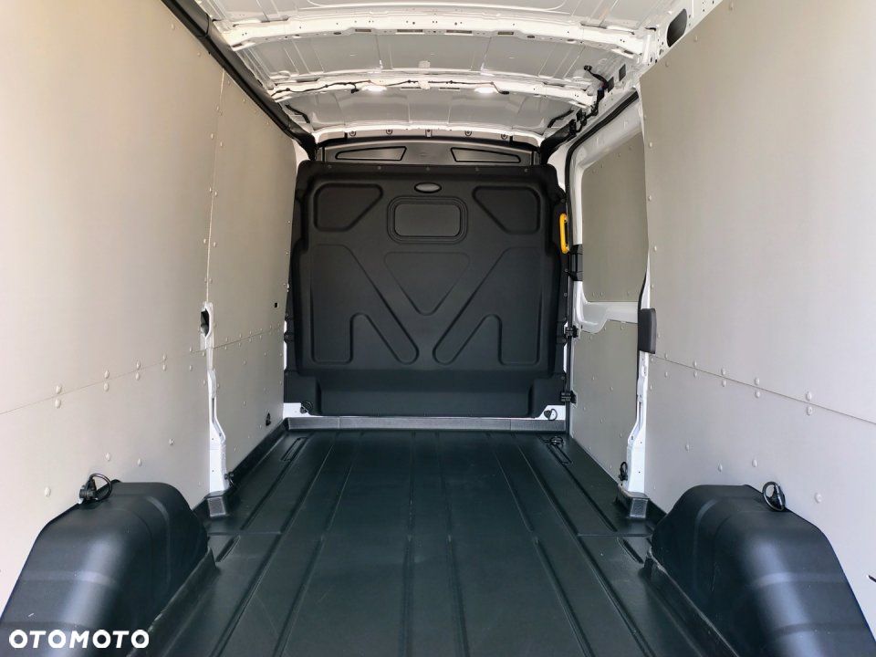 Ford Nowy Transit - 11