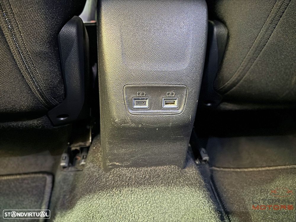 Peugeot 2008 1.2 PureTech Allure Pack - 37