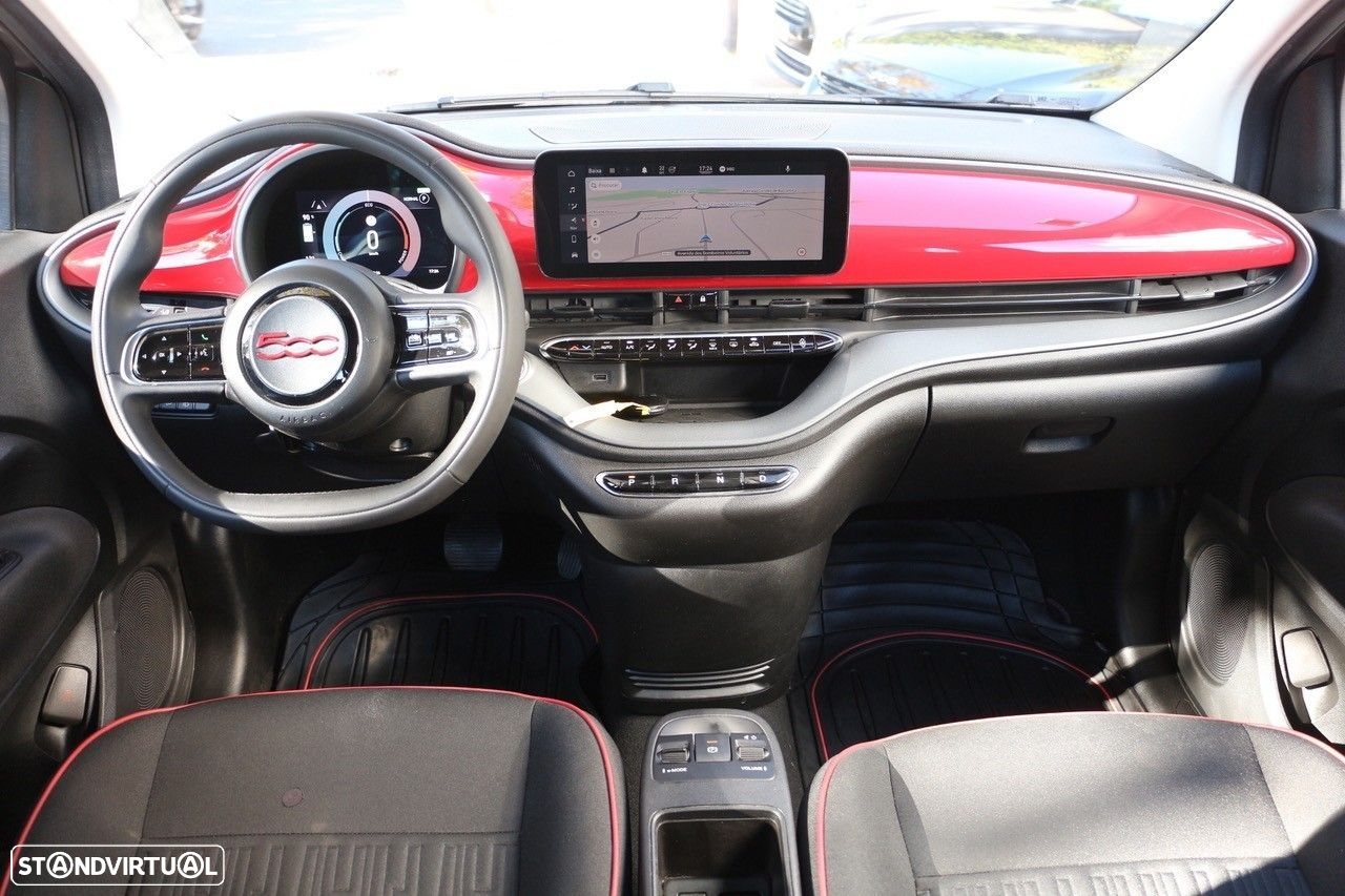 Fiat 500e C - 11